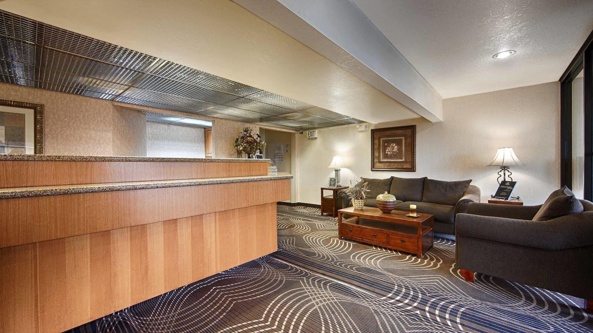 Surestay By Western Miles Hotel